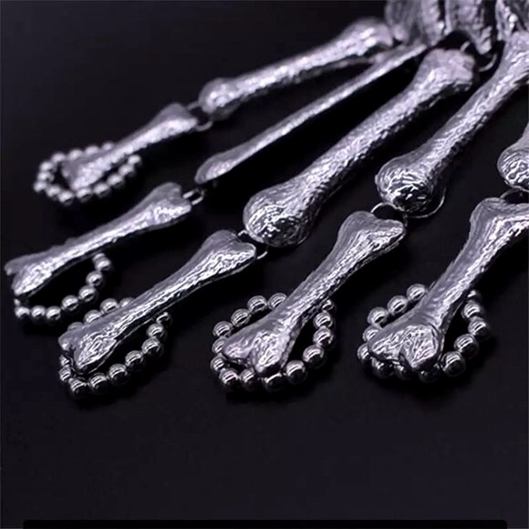 “Spooky Scary Skeleton” Unique Bone Rings/Bracelet - Picture 6 of 16